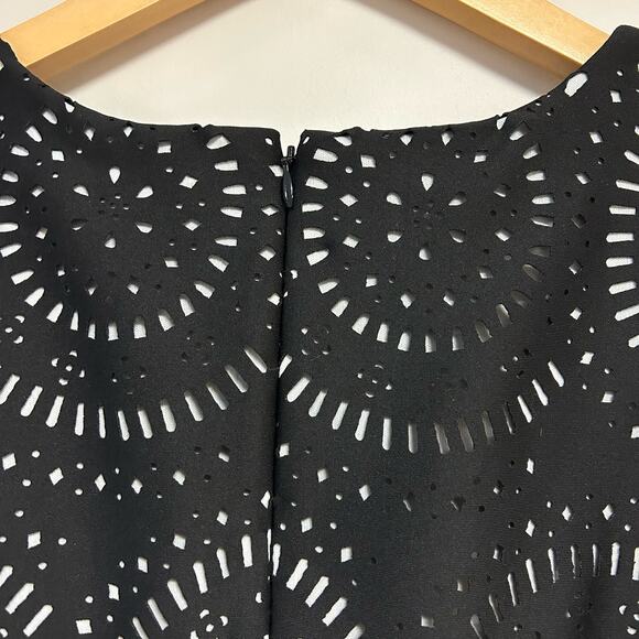 White House Black Market Sleeveless Sheath Black/White Cocktail Dress 10 - Picture 9 of 13